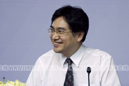 香港園境師學會會長，香港大學陳弘志先生