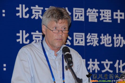 瑞士聯(lián)邦文化辦公室,文化遺產(chǎn)和歷史文物部門主任JOHANN MÜRNER(約翰 穆爾勒)