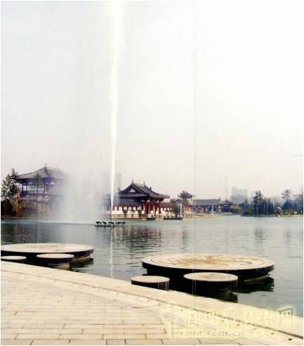 擎天玉柱景點
