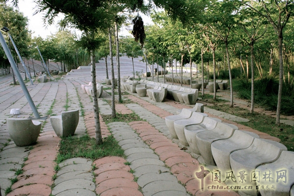 9月14日頭條：巴塞羅那S-E海濱公園項(xiàng)目賞析