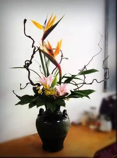 東方插花三大原則，構(gòu)圖表現(xiàn)形式和十三要訣
