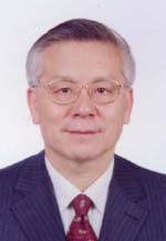 尹偉倫簡介