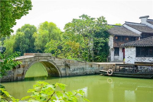 民國時期留下的古鎮，現在成了高端酒店