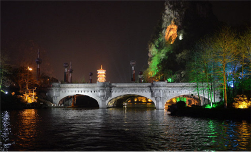 鄭文俊：桂林兩江四湖環(huán)城水系景觀建設(shè)思考