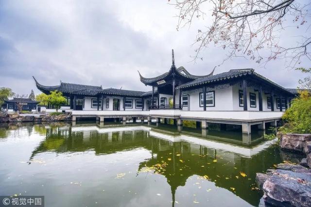 與歐洲名鎮(zhèn)相比 中國(guó)的特色小鎮(zhèn)差在哪里？