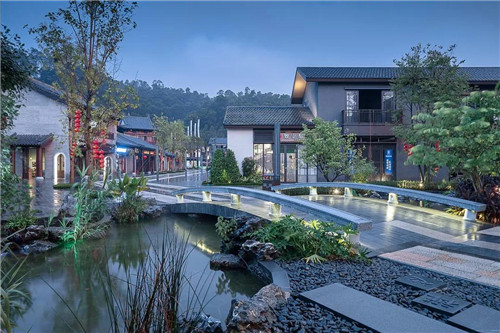 禪緣此地，不向遠方——新興禪域小鎮(zhèn)