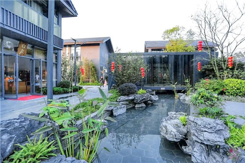 禪緣此地，不向遠方——新興禪域小鎮(zhèn)