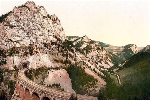 是鐵路也是風(fēng)景：線(xiàn)性文化遺產(chǎn)的活化利用
