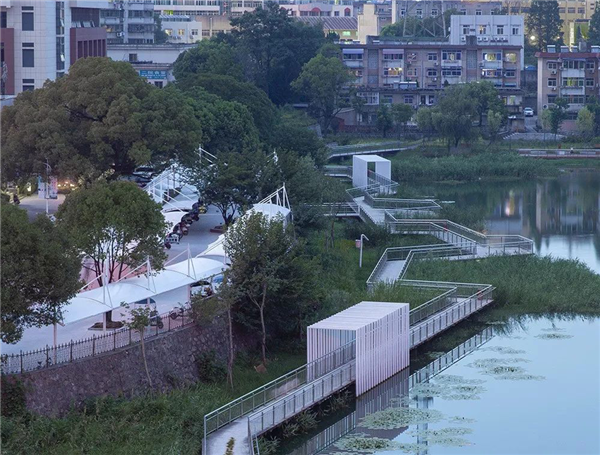 化腐朽為生機 | 一段老城區護城河遺跡的景觀與海綿化改造