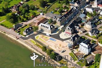 法國La Mailleraye市濱河廣場景觀設計